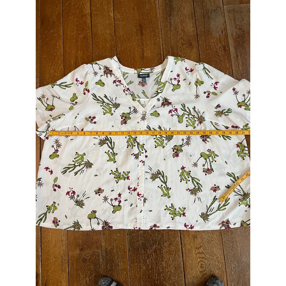 Cactus button up v-neck blouse by ModCloth - Picture 4 of 9